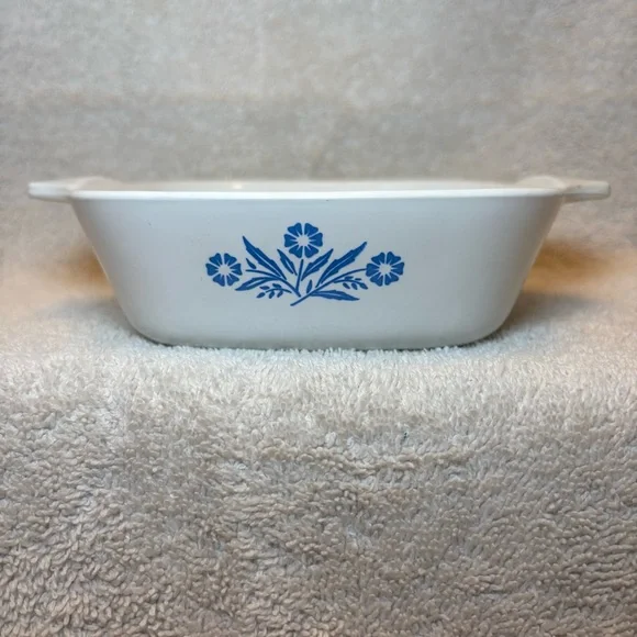 CorningWare Cornflower Small Casserole Dish P-41-B, 12oz, NO LID, EUC - Picture 1 of 7